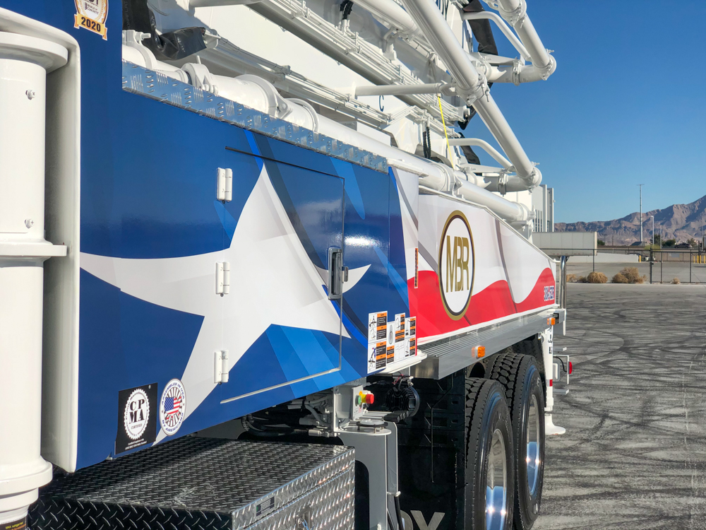 side view of the DY Concrete Pumps boom pump manufactured for MBR