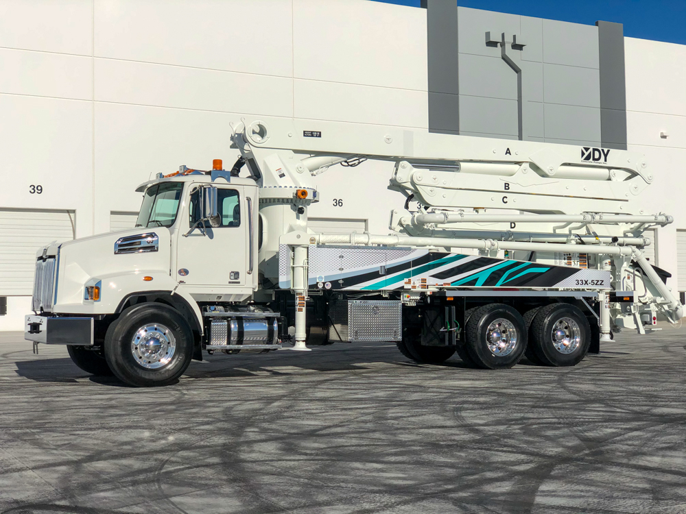 DY Concrete Pumps 33X-5ZZ boom pump on display at the WOC event