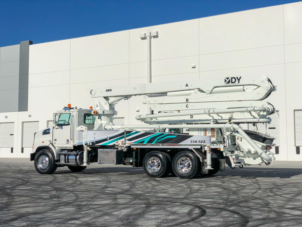 DY Concrete Pumps 33X-5ZZ boom pump on display at the WOC event